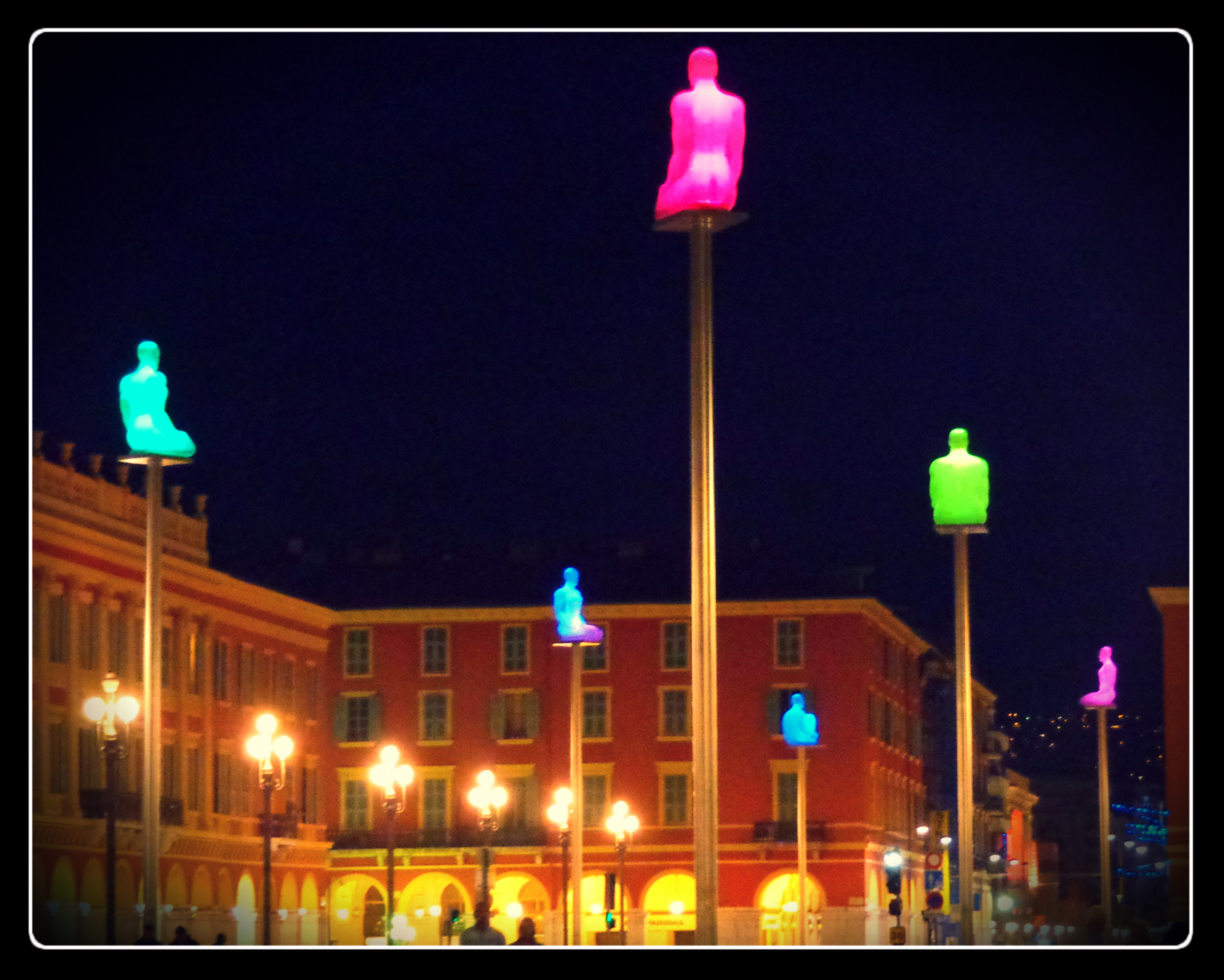 conversations in Nice france, place massena, jaume plensa